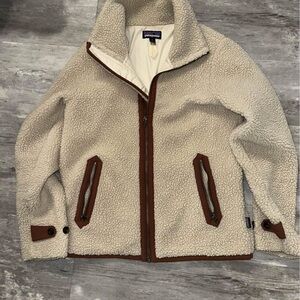 Patagonia women’s medium coat